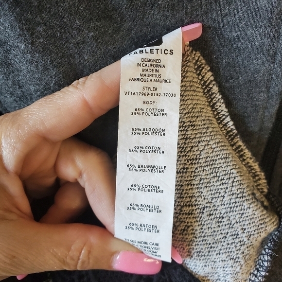 FABLETICS Heather Gray Asymmetrical Full Zip Hoodie Vest Size Small - Picture 4 of 6